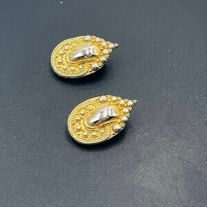 MMA Museum of Modern Art Vintage 1982 Etruscan Style Ornate Clip On Earrings